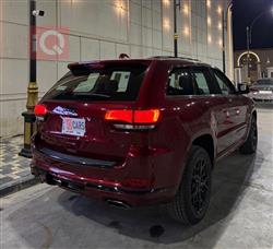 جیپ گراند شیرۆکی